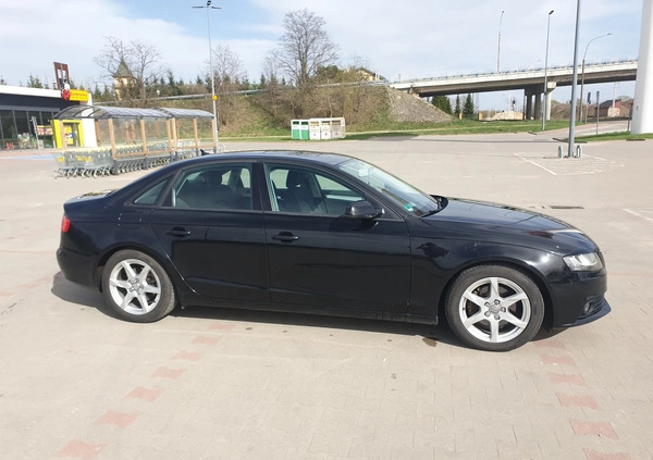 Audi A4 cena 29800 przebieg: 276000, rok produkcji 2008 z Białystok małe 67
